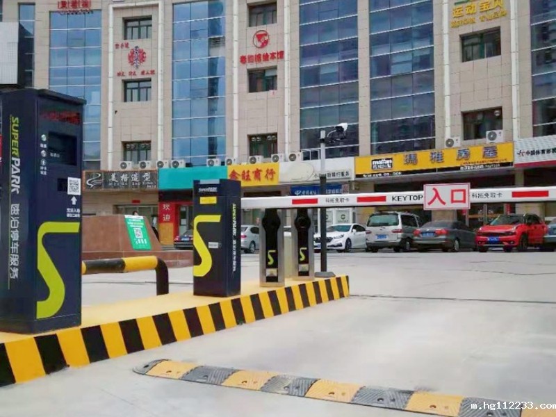 甘肃兰州蓝馨花园小区停车场收费管理系统及设备案例