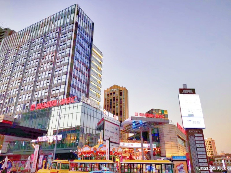 宜春润达国际购物中心停车场收费管理系统及设备案例