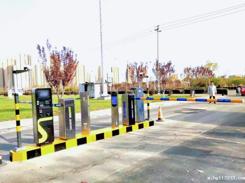 天津SM天津滨海城市广场停车场收费管理系统及设备案例