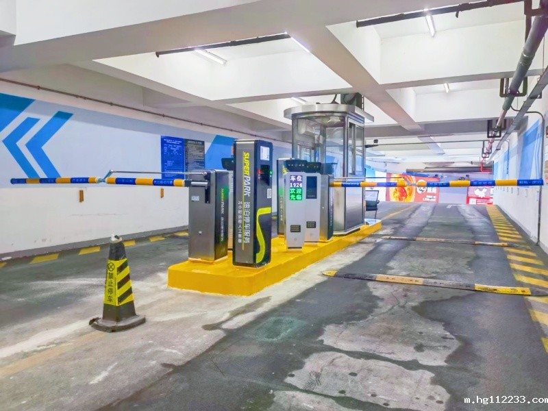 上海中庚漫游城停车场收费管理系统及设备案例 上海中庚漫游城停车场收费管理系统及设备案例