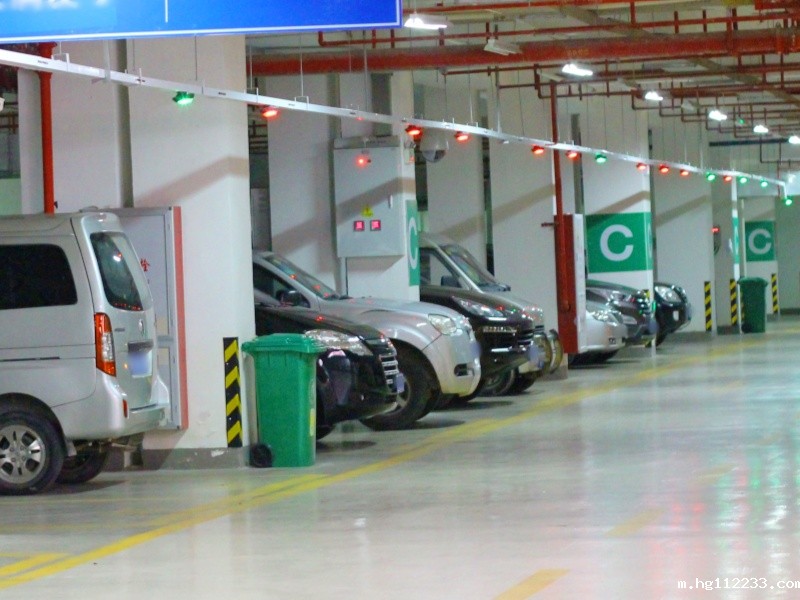 双向视频车位探测器（停车场车位检测终端设备）